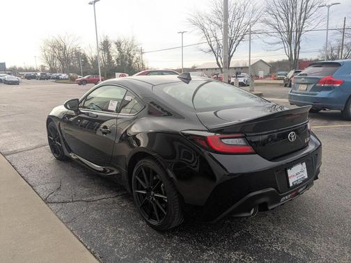 2026 Toyota GR86 Premium