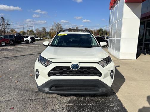 2021 Toyota RAV4 Hybrid XLE Premium