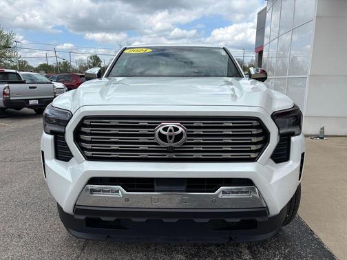2024 Toyota Tacoma Hybrid Limited