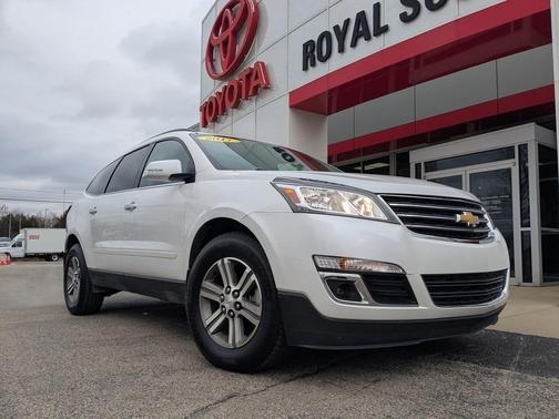 2017 Chevrolet Traverse 2LT