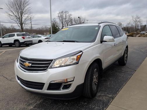 2017 Chevrolet Traverse 2LT