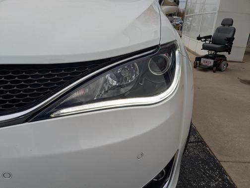 2019 Chrysler Pacifica Limited