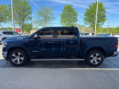 Patriot Blue Pearlcoat 2019 RAM 1500 Laramie