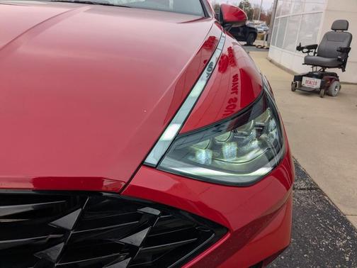 2020 Hyundai SONATA Limited