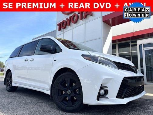 2020 Toyota Sienna SE Premium
