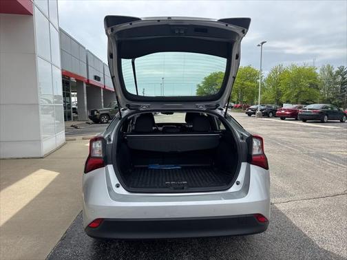 2022 Toyota Prius LE