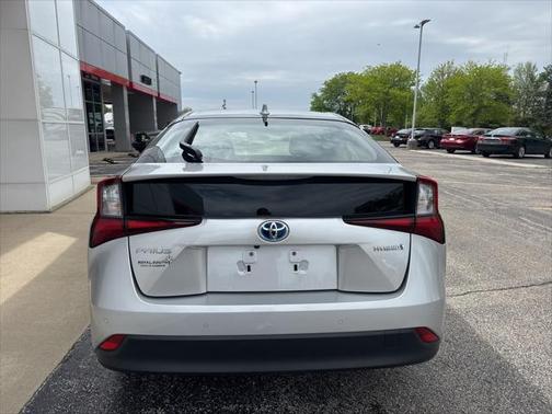 2022 Toyota Prius LE