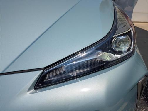 2021 Toyota Prius LE