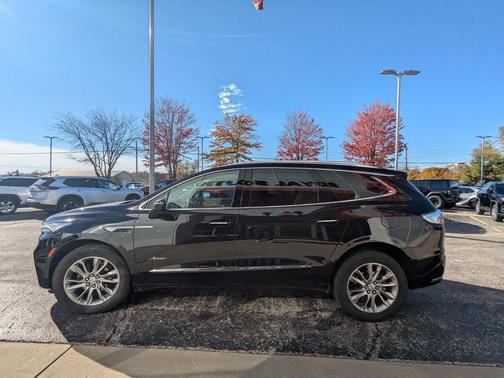 2023 Buick Enclave Avenir AWD
