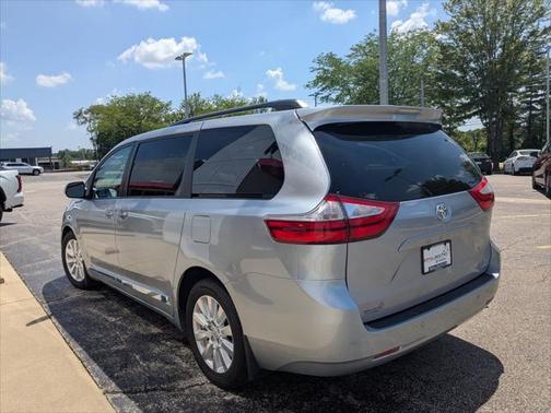 2017 Toyota Sienna XLE Premium