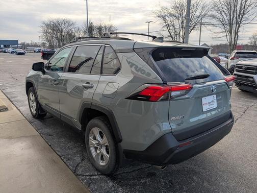 2020 Toyota RAV4 Hybrid XLE
