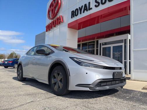 2024 Toyota Prius LE