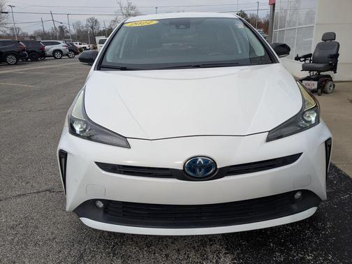 2022 Toyota Prius L