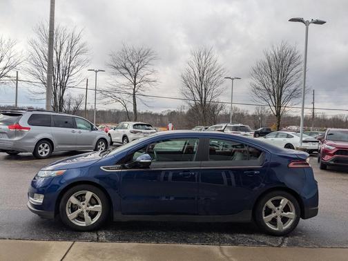 2013 Chevrolet Volt Base