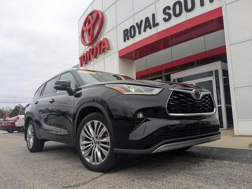 2022 Toyota Highlander Platinum