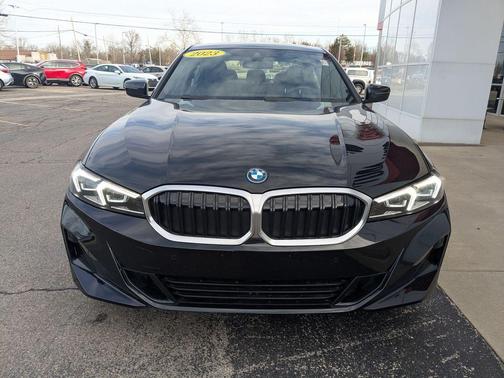 2023 BMW 330e xDrive