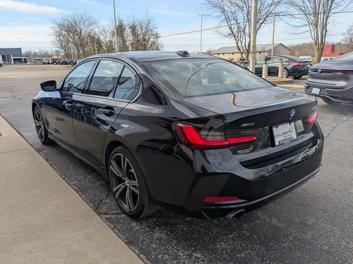 2023 BMW 330e xDrive