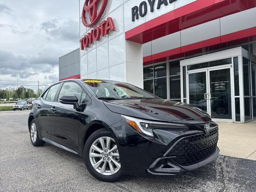 2025 Toyota Corolla Hatchback SE