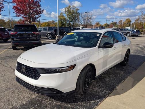 2025 Honda Accord Sport SE 1.5T