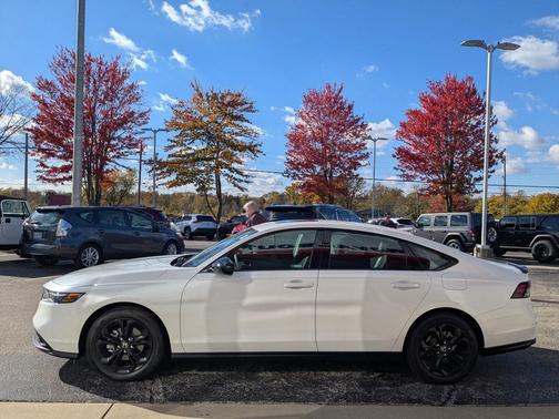 2025 Honda Accord Sport SE 1.5T