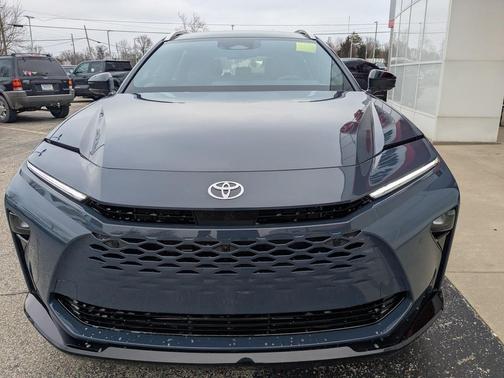 2025 Toyota Crown Signia Limited