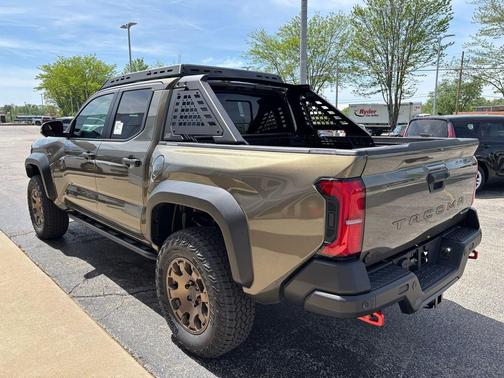 Bronze 2026 Toyota Tacoma Hybrid Trailhunter