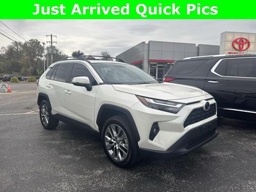 2022 Toyota RAV4 XLE Premium