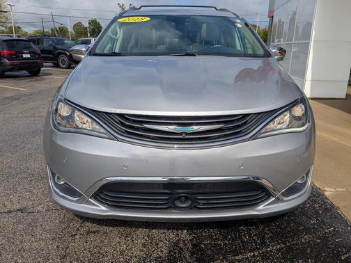 2018 Chrysler Pacifica Hybrid Limited
