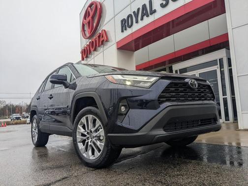 2025 Toyota RAV4 XLE Premium