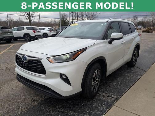 2022 Toyota Highlander Hybrid XLE