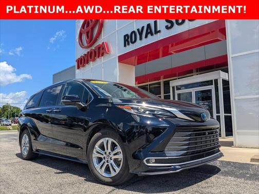 2022 Toyota Sienna Platinum 7 Passenger