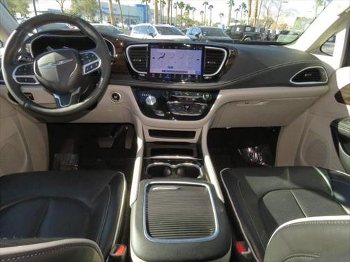 2023 Chrysler Pacifica Hybrid Limited