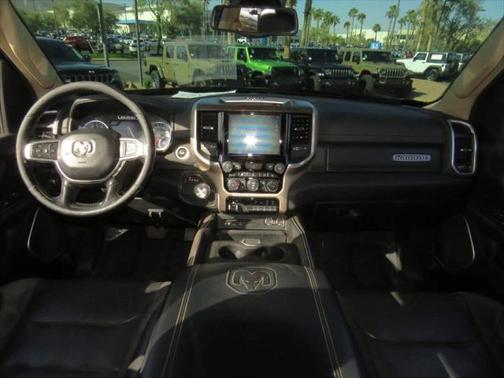 2019 RAM 1500 Laramie Crew Cab 4x2 57' Box