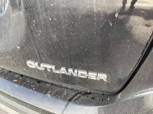 2019 Mitsubishi Outlander ES