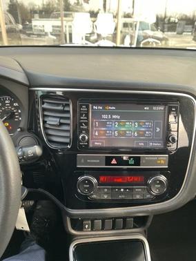 2019 Mitsubishi Outlander ES