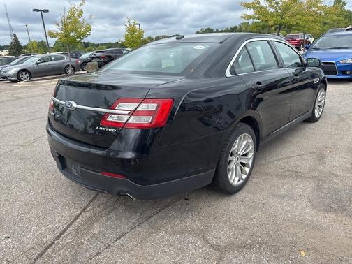 2018 Ford Taurus Limited