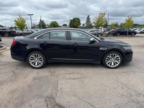 2018 Ford Taurus Limited