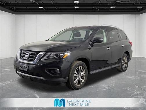 2018 Nissan Pathfinder SV
