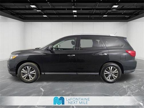 2018 Nissan Pathfinder SV