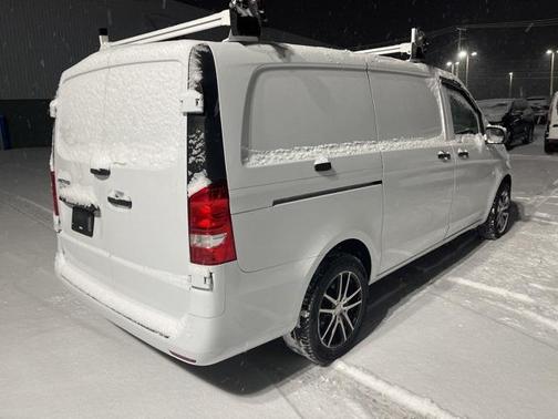 2018 Mercedes-Benz Metris Base