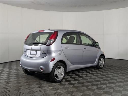 2016 Mitsubishi i-MiEV ES