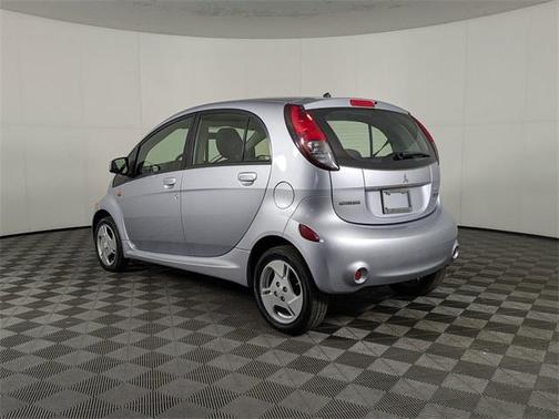 2016 Mitsubishi i-MiEV ES