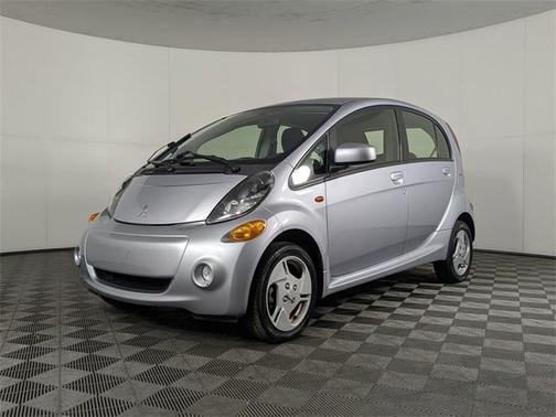 2016 Mitsubishi i-MiEV ES