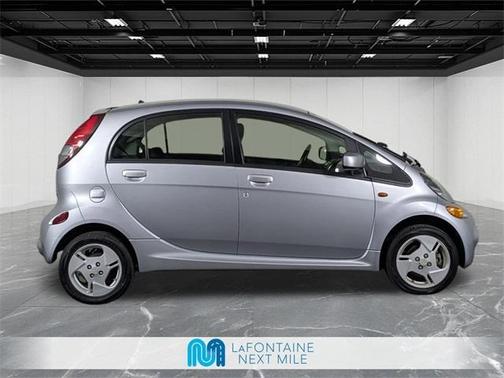 2016 Mitsubishi i-MiEV ES