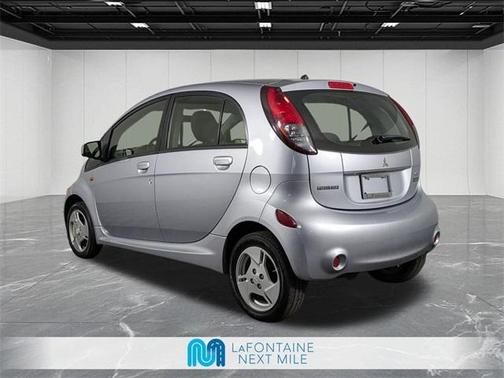 2016 Mitsubishi i-MiEV ES