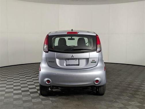 2016 Mitsubishi i-MiEV ES