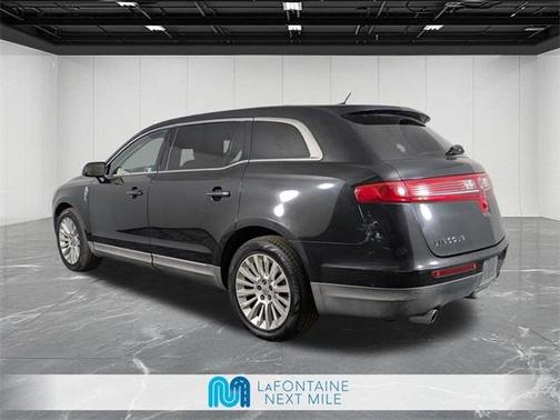 2010 Lincoln MKT 