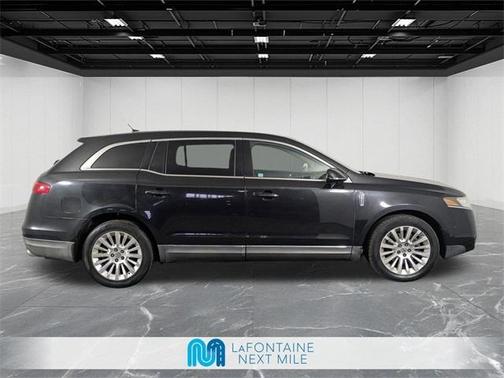 2010 Lincoln MKT 