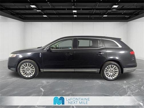 2010 Lincoln MKT 