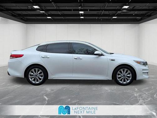 Snow White Pearl 2018 Kia Optima EX